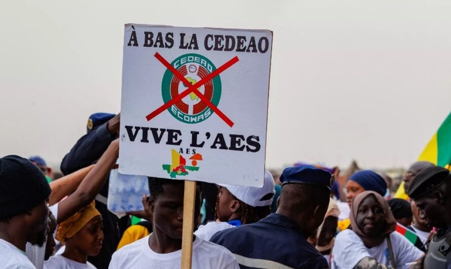 Le drapeau de la CEDEAO ne flotte plus dans les représentations officielles du Burkina, Mali, et Niger. La décision de l’AES est irrévocable