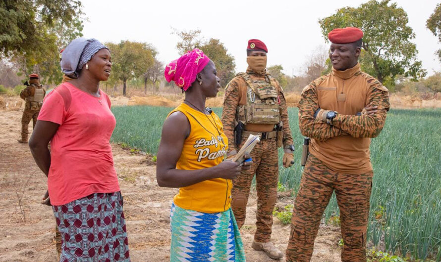 Burkina Faso : Visite surprise du Président Ibrahim Traoré à une coopérative féminine pour la Journée des droits de la femme