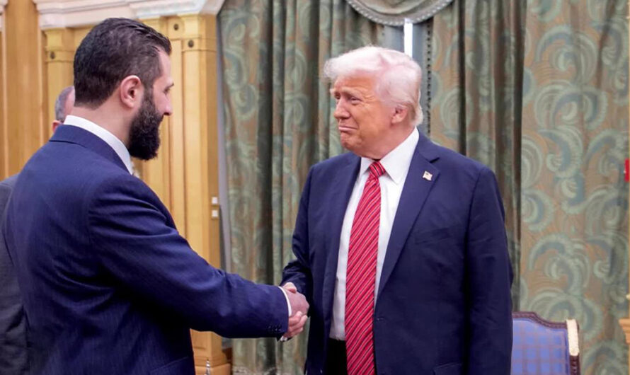 Syrie-États-Unis : Trump lève les sanctions après une rencontre historique avec le président syrien.